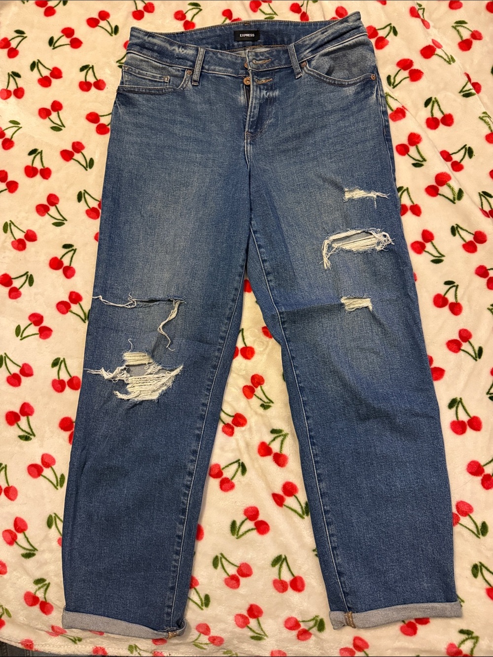 Express Mid Rise Distressed Jeans - Picture 3 of 5